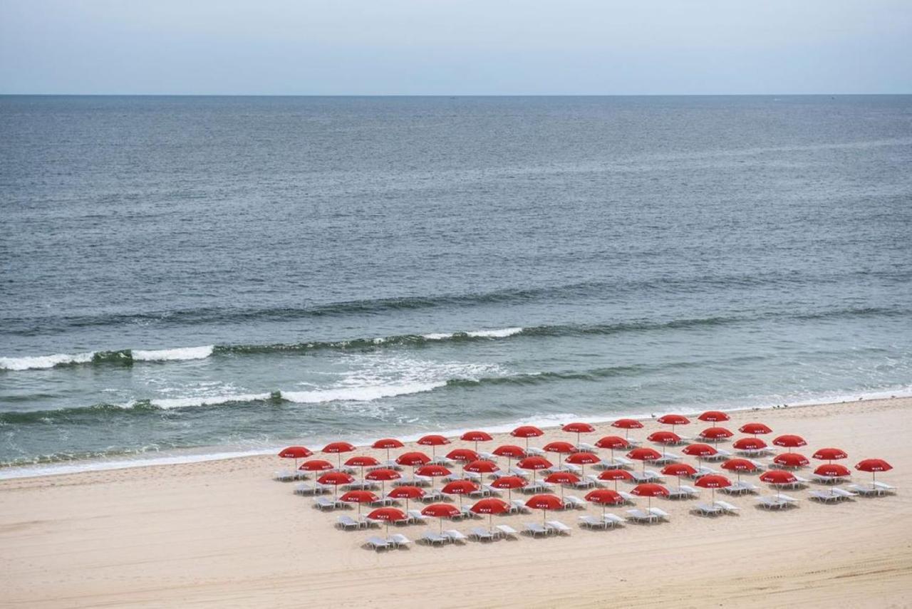 Hotel, plaża: Wave Resort