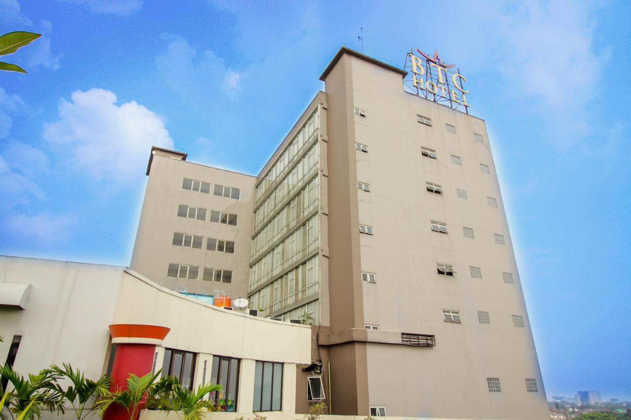 btc bandung hotel azioni telecom quotazione