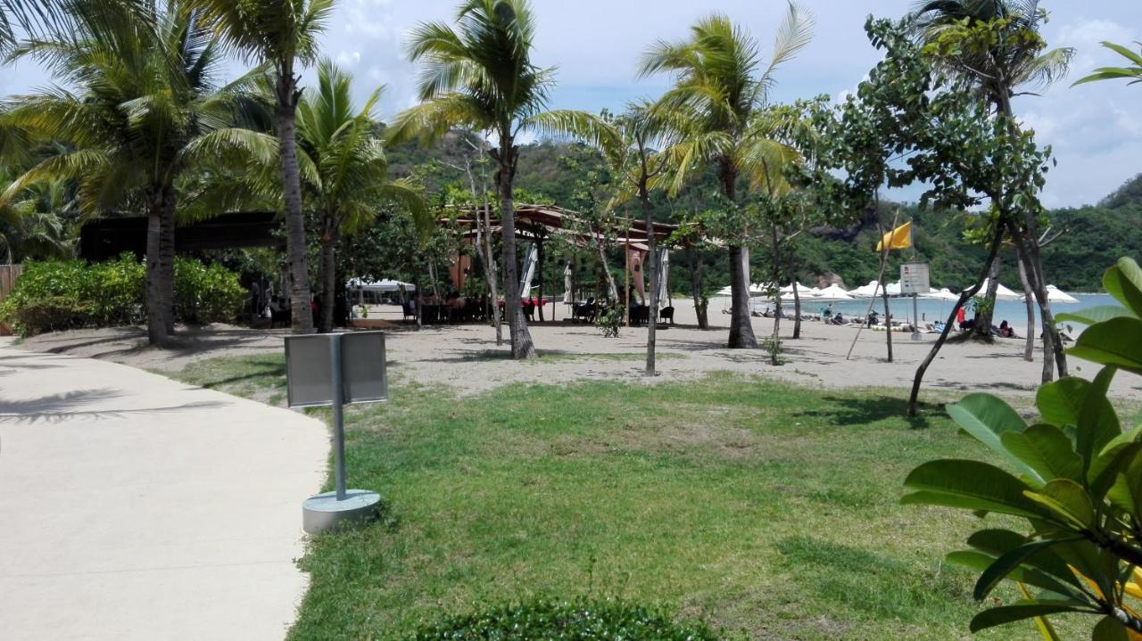 Lagoon view Family Suite in Pico De Loro Cove, Nasugbu