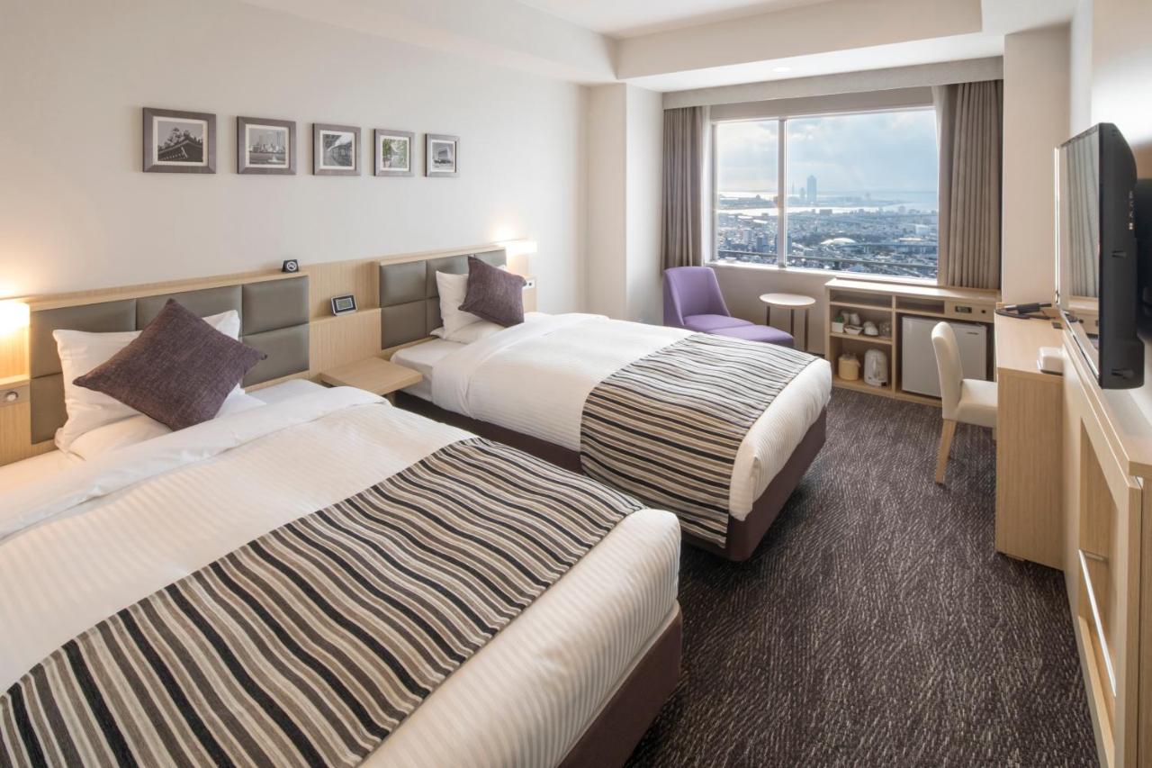 Art Hotel Osaka Bay Tower - 3