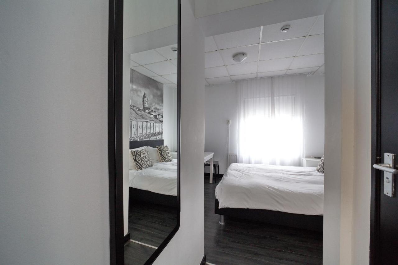 Hotel Zeespiegel photo