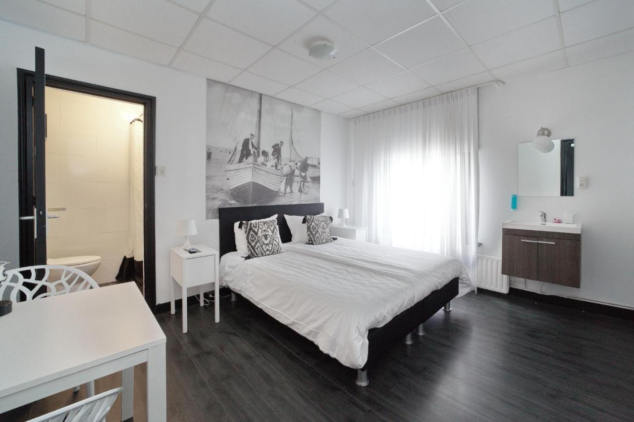 Hotel Zeespiegel photo