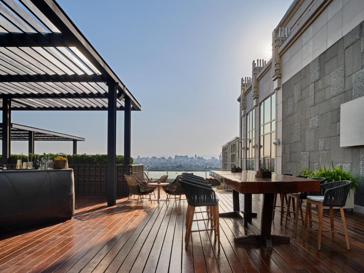 New World Beijing Hotel photo