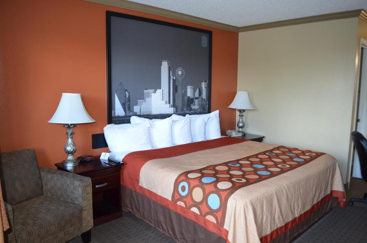 Hill Country Inn — photo 10