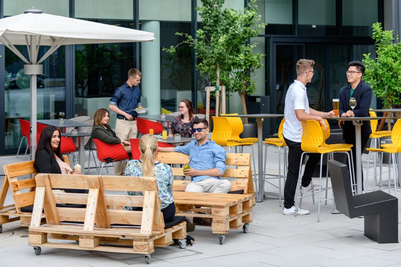 Novotel Wien Hauptbahnhof photo
