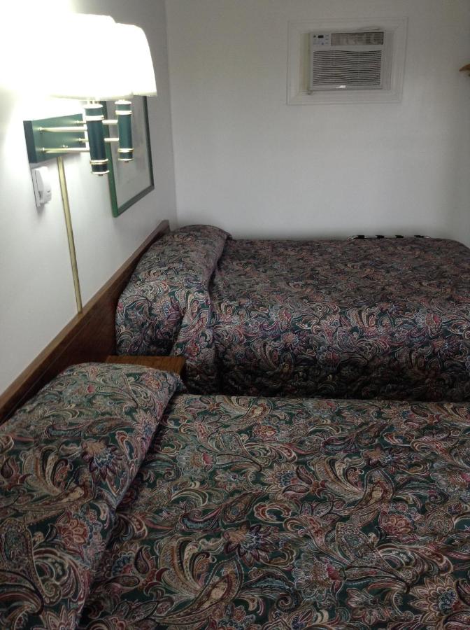 Plaza Inn — photo 19