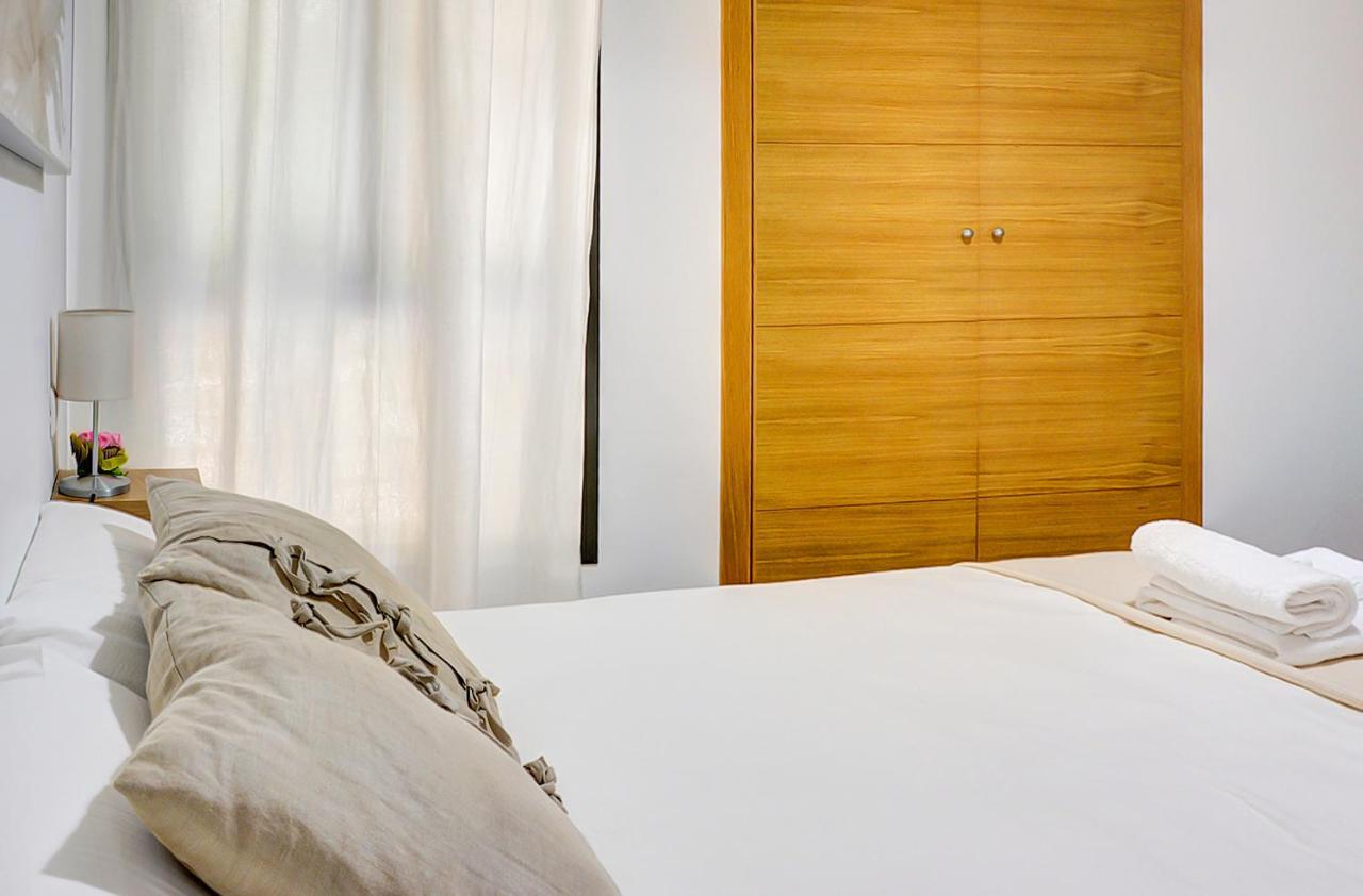 Deluxe apartment San Julian with parking, Sevilla ...