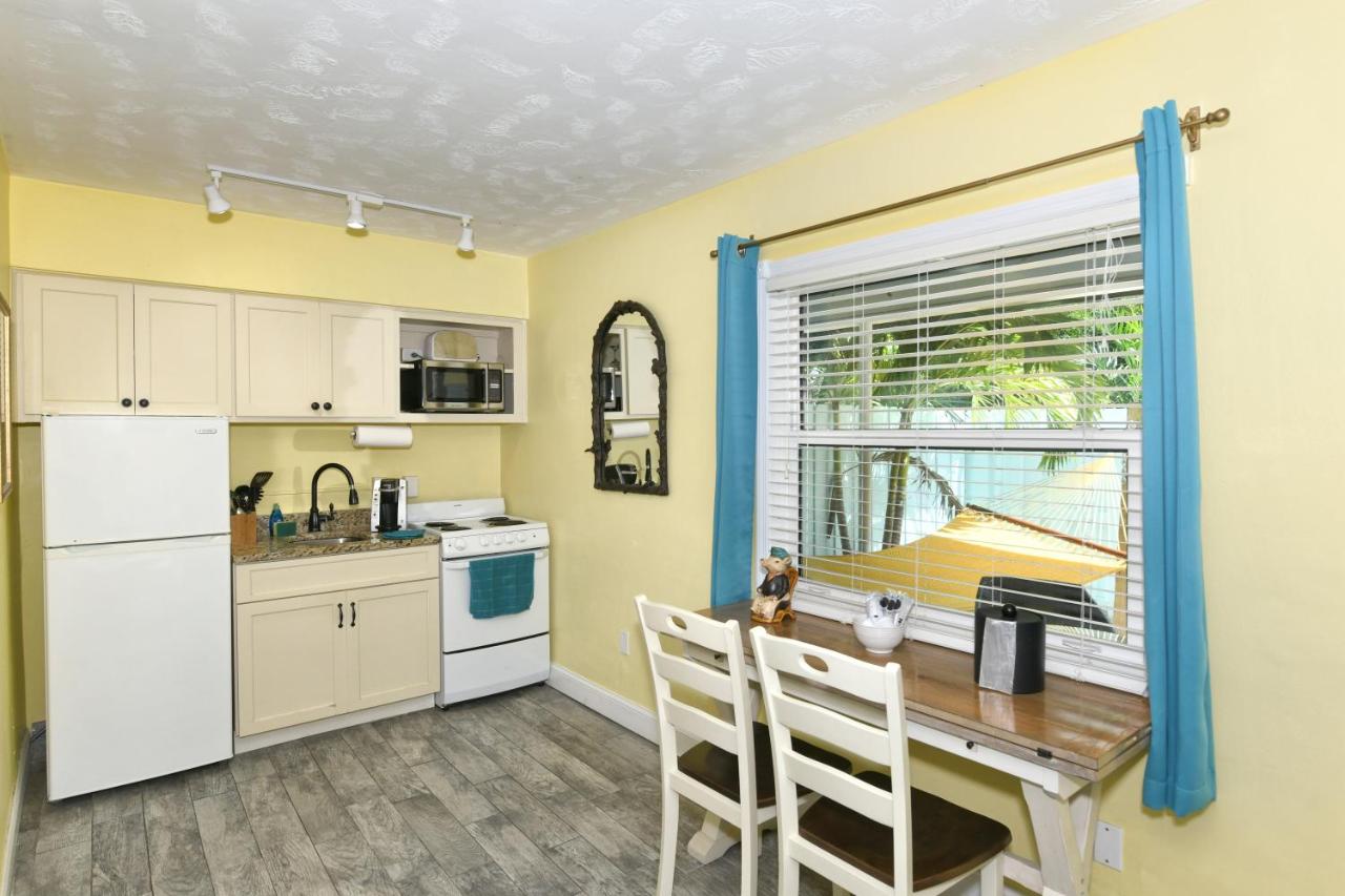 Siesta Key Palms Resort — photo 13