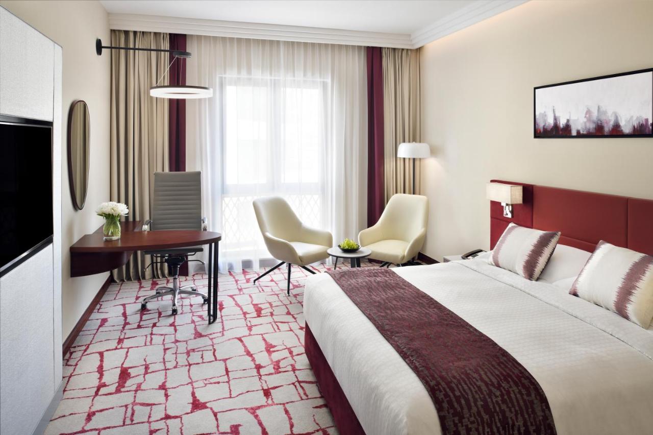 Mövenpick Hotel & Apartments Bur Dubai photo