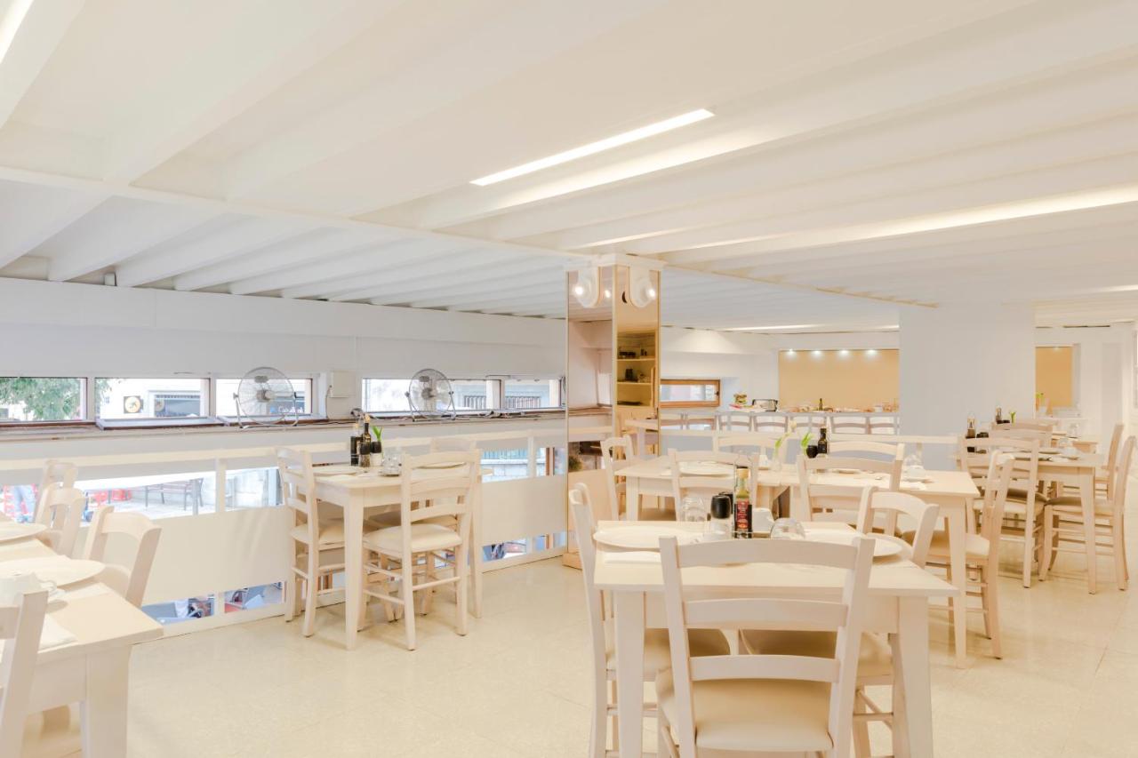 Fonda Llabres Boutique - 5