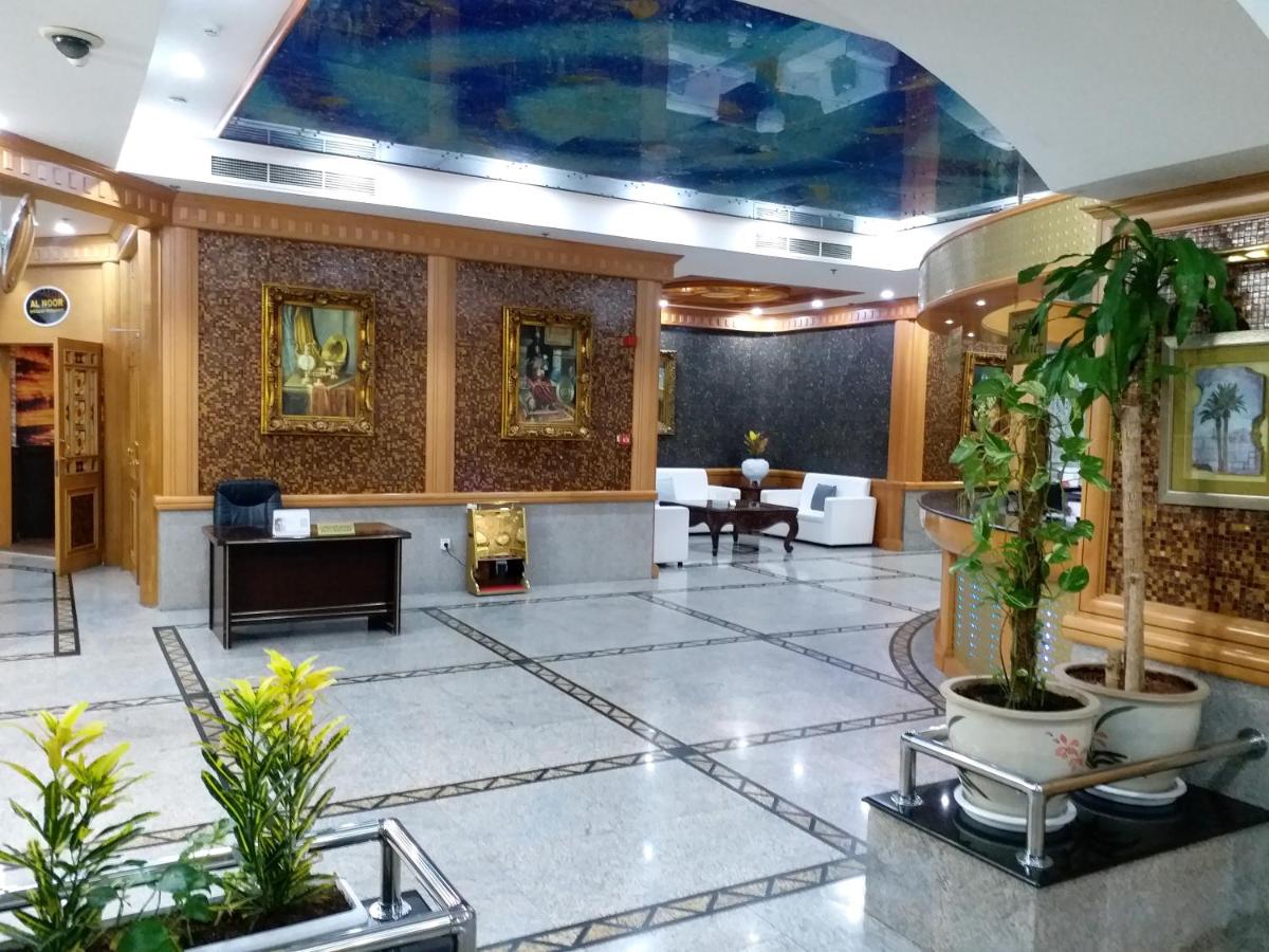 Taj Plaza Hotel photo