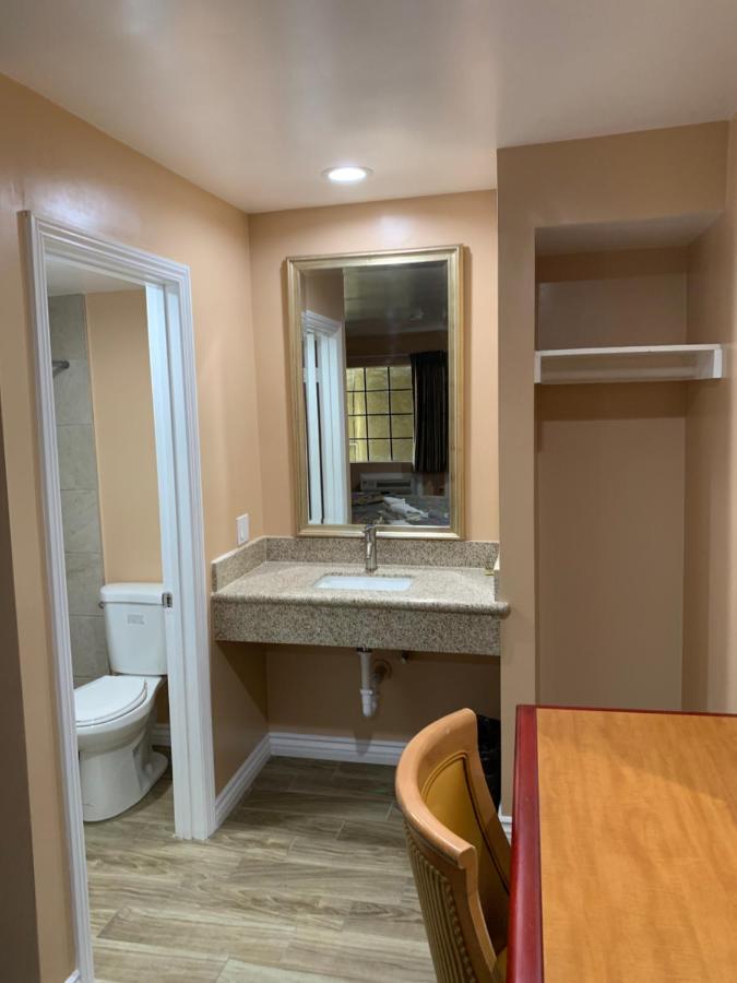 Budget Motel — photo 3