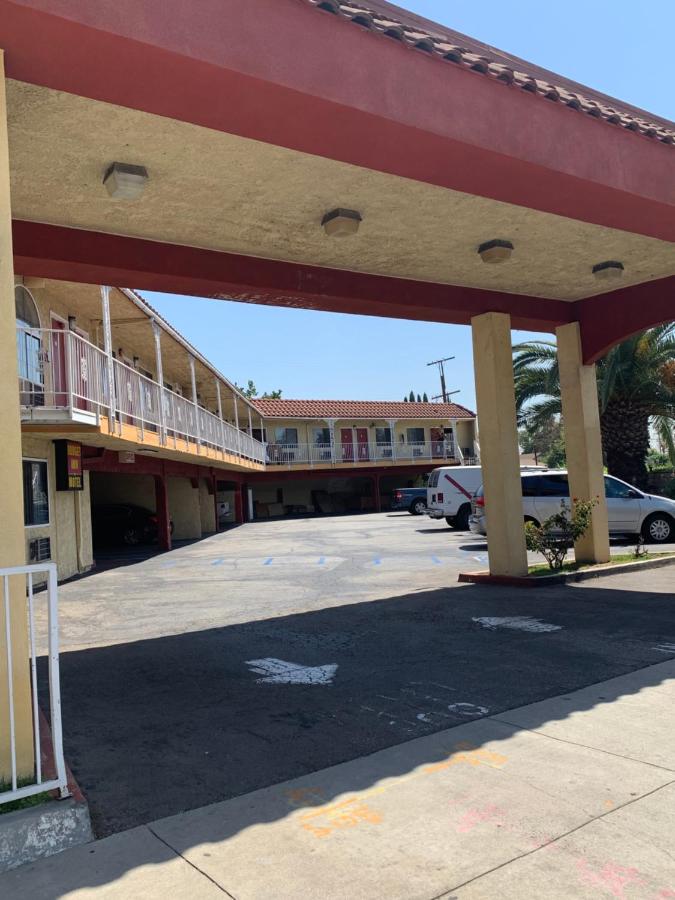 Budget Motel — photo 11