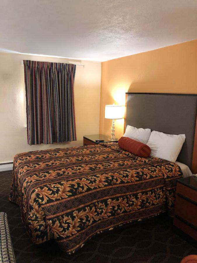 Sentinel Motel — photo 17