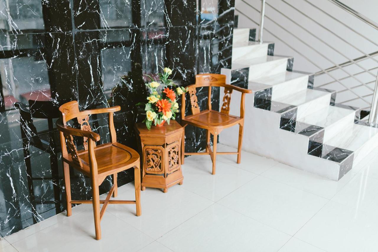 Barelang Hotel Nagoya Batam - 4