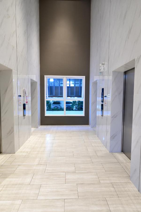 Delmare Beachfront Bangsaray Premium Condominium