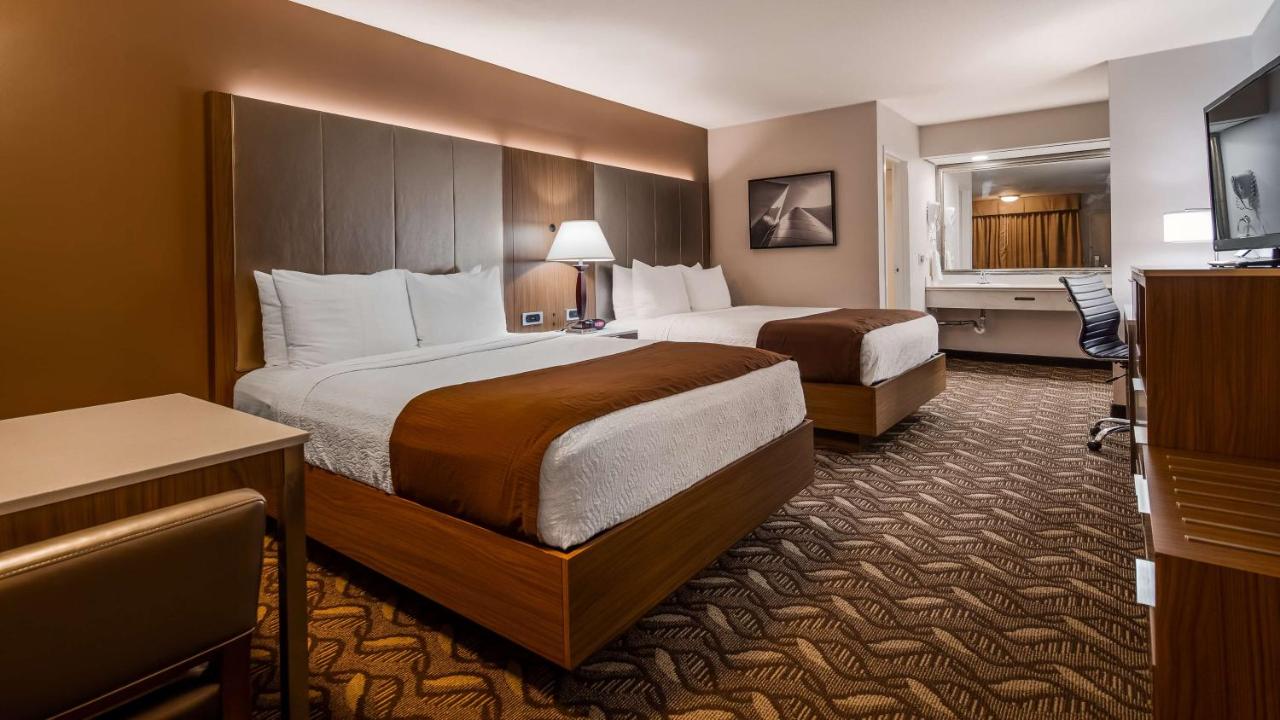 BEST WESTERN Airport Plaza Inn - Laterooms