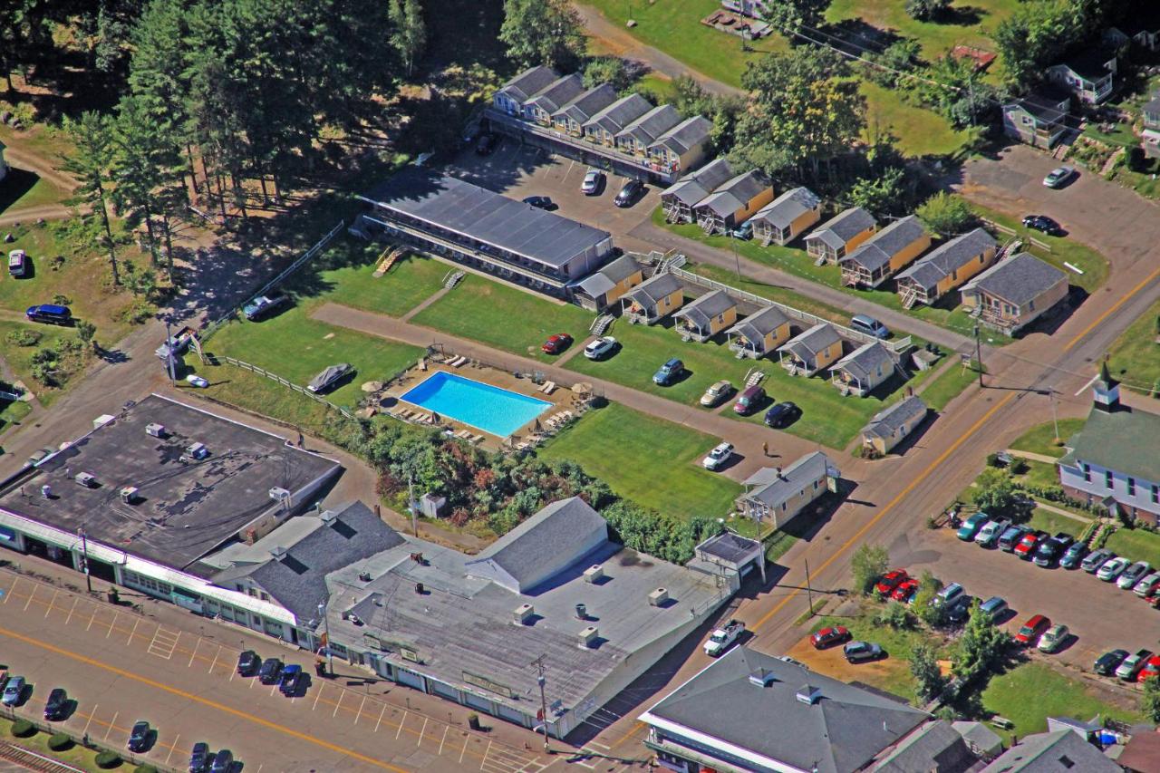 Half Moon Motel & Cottages — photo 18