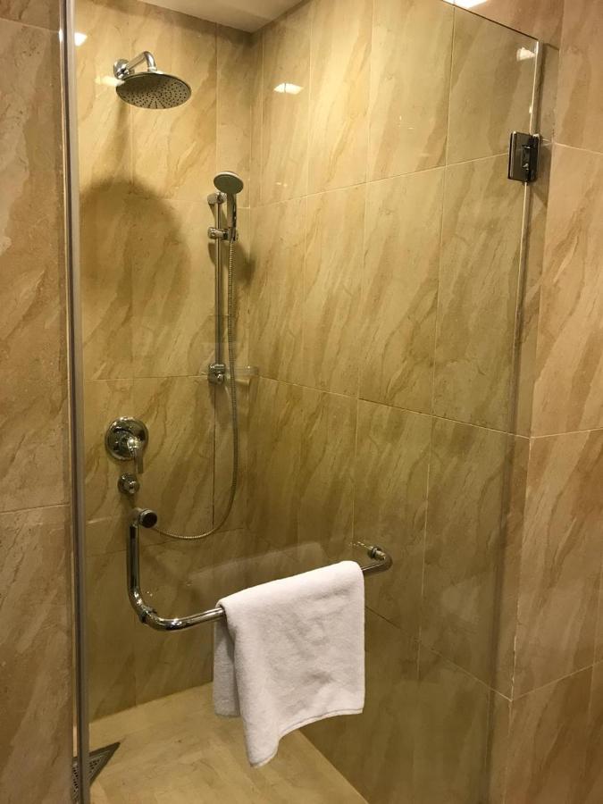 La Suite Dubai Hotel & Apartments photo