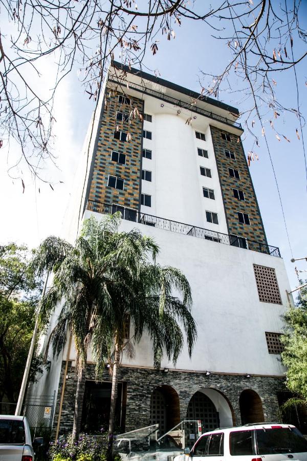 Booking Dioh モンテレイ 22年 最新料金