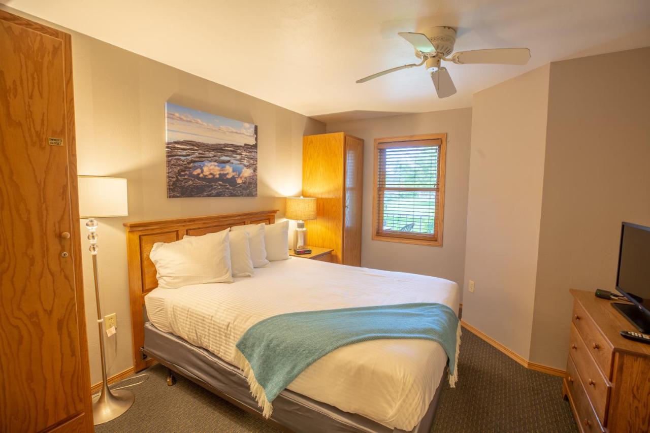 Westwood Shores Waterfront Resort — photo 2
