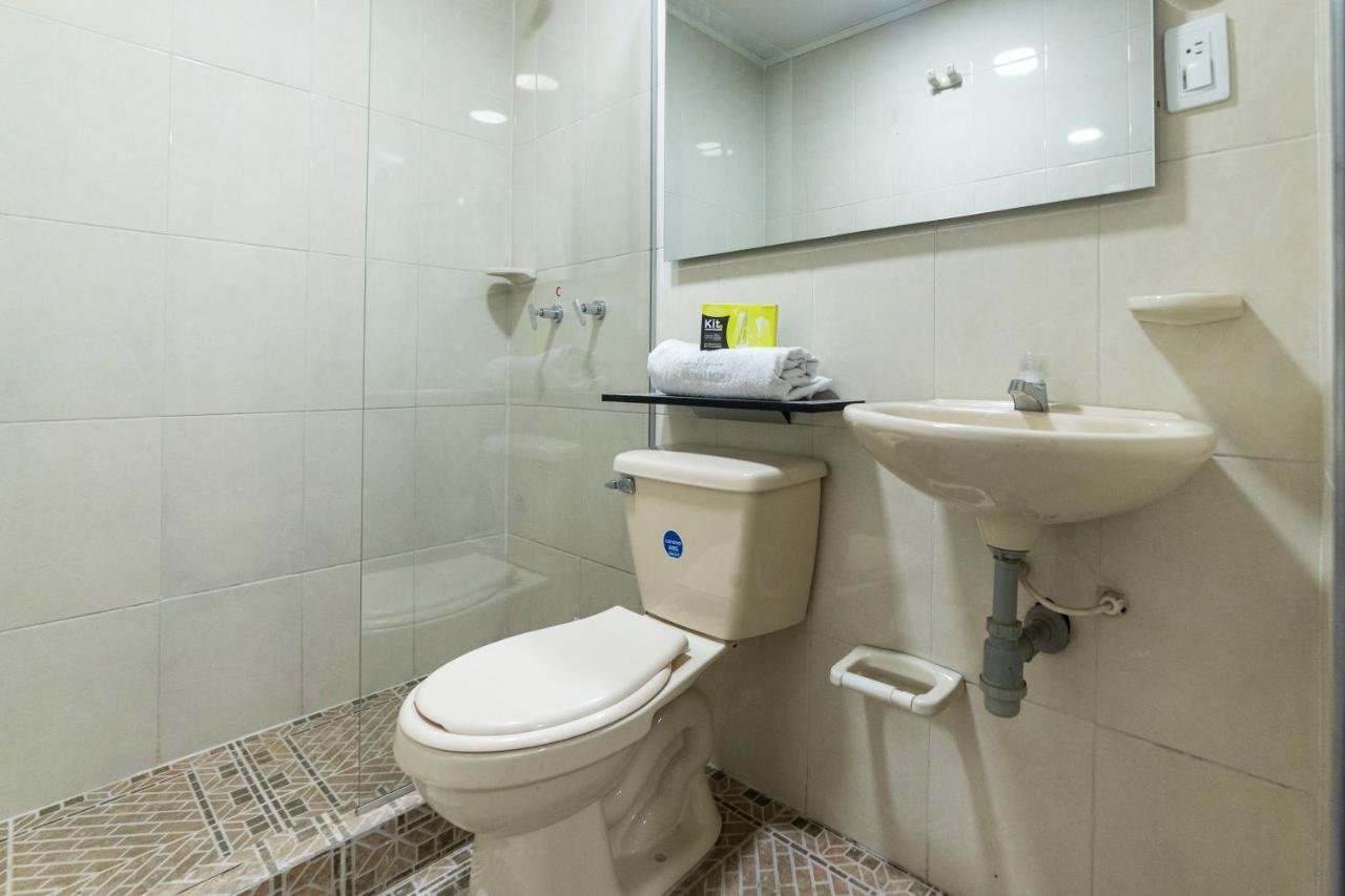 Ayenda 1055 Agora INN Corferias - 4