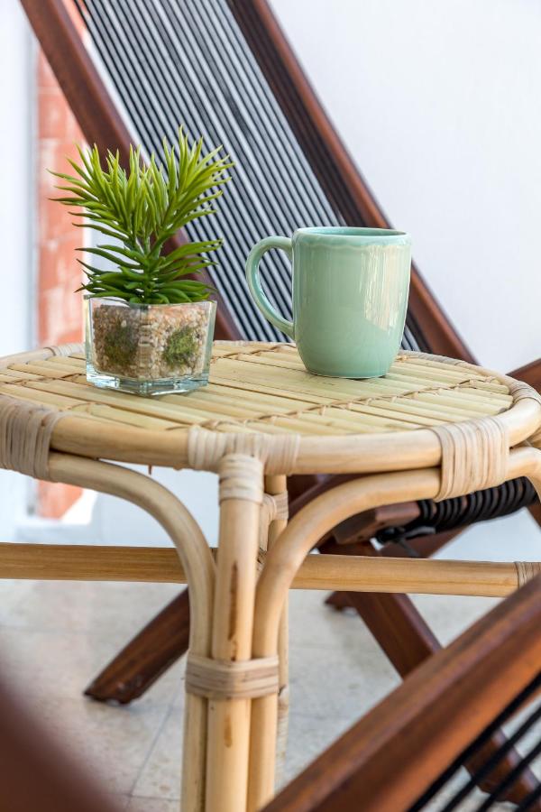 Renovated Sunny Apartment with Amazing Sunset Balcony , By TimeCooler - 3