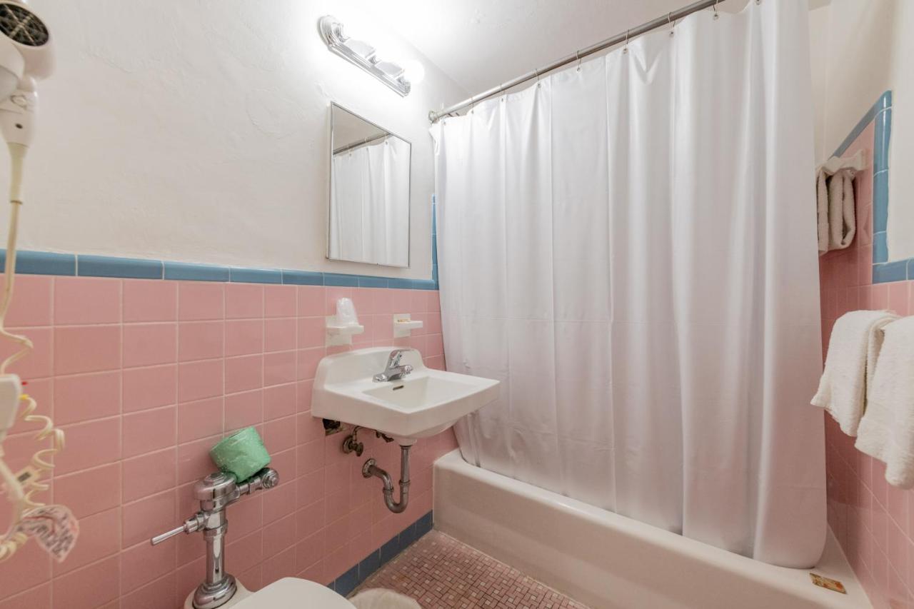 Ocean Beach Suites — photo 19