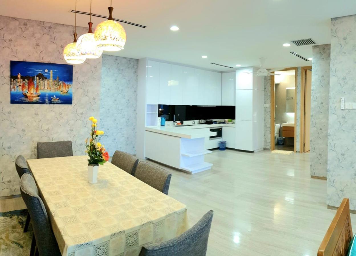 LUXURIOUS EXQUISITE SEAVIEW PRIVATE MARINA CONDOMINIUM - 4