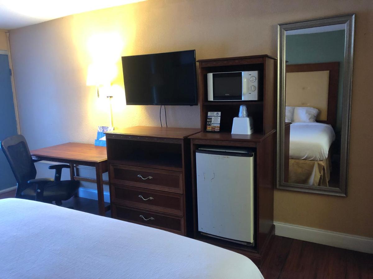 Airport Inn Motel — photo 4
