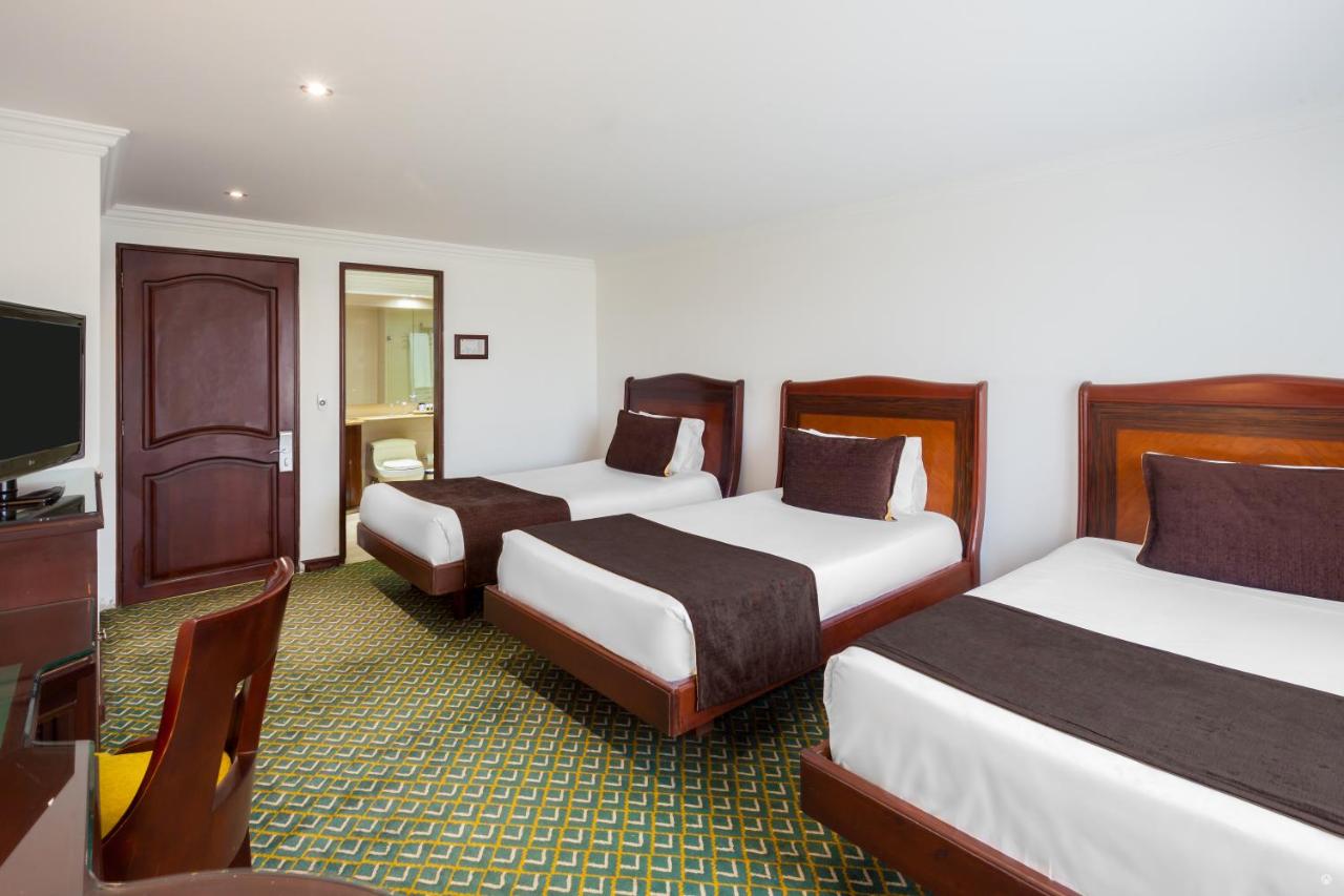 Hotel Embassy Park photo