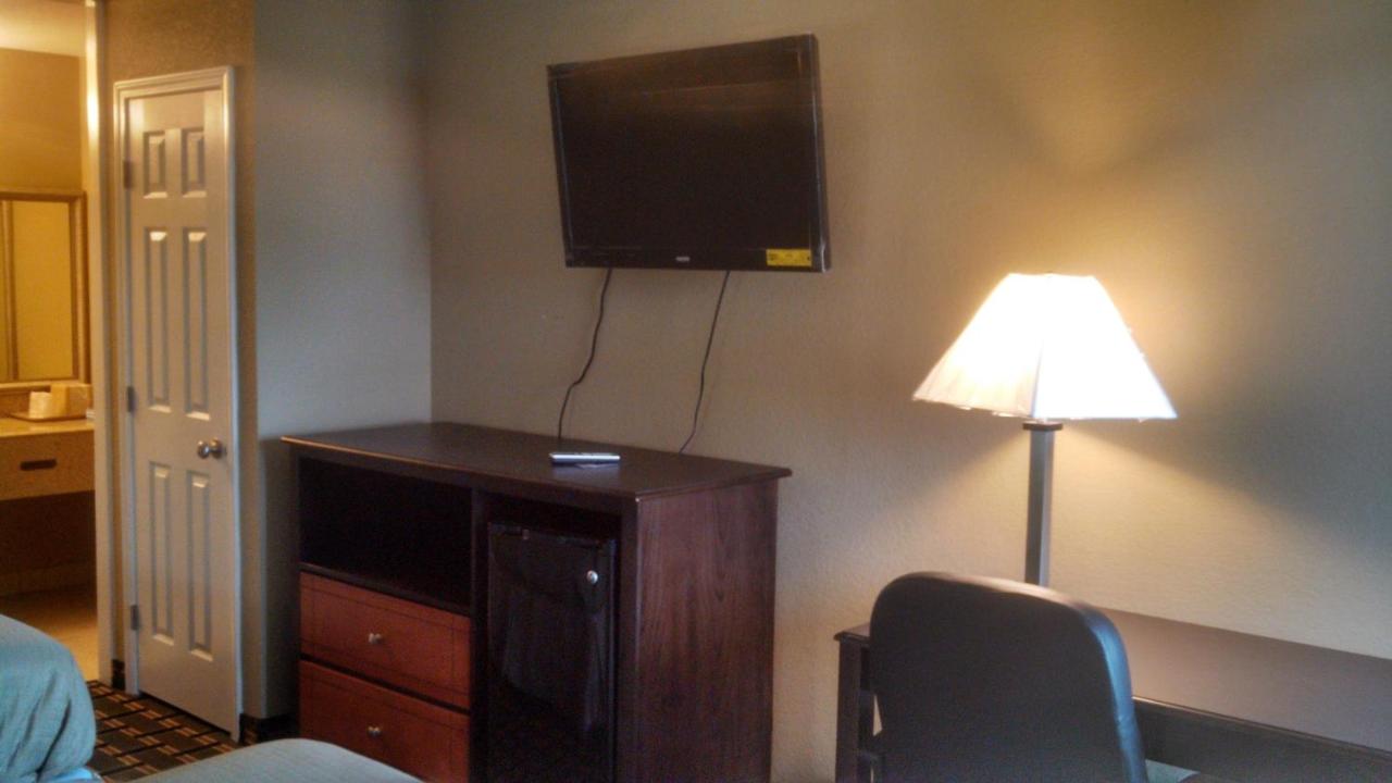 Relax Inn Memphis — photo 5