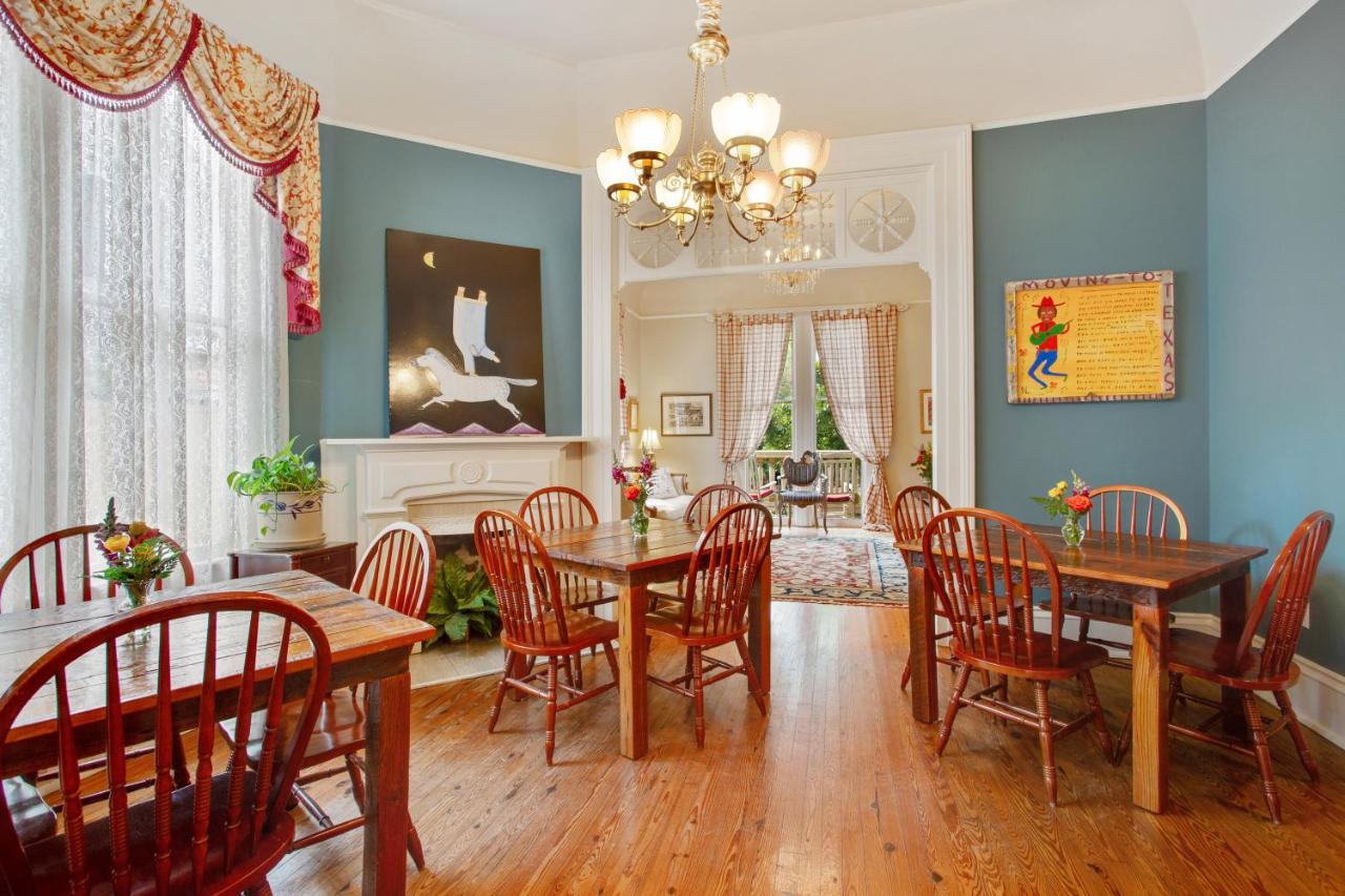 Maison DuBois Bed & Breakfast — photo 4