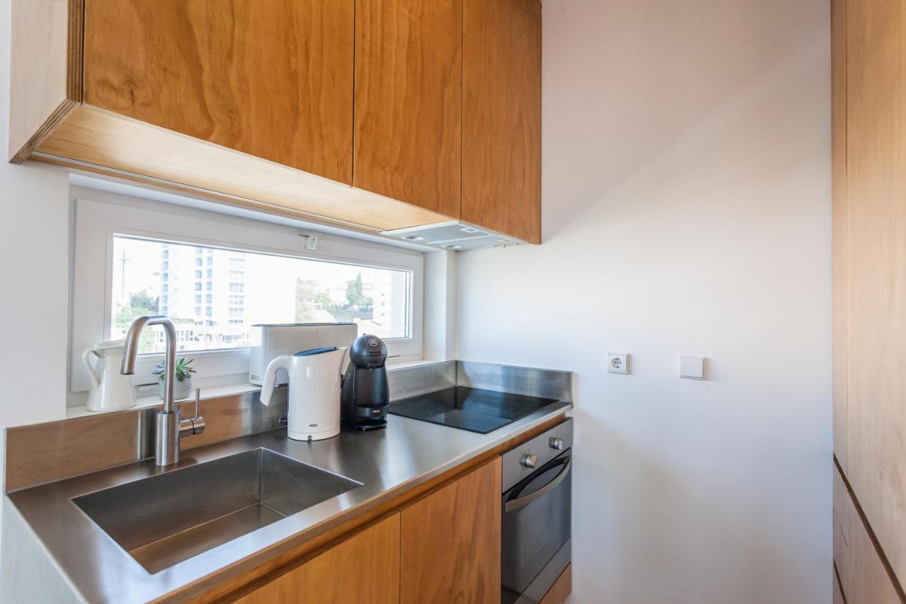 FLH Beato River View with Balcony - 3