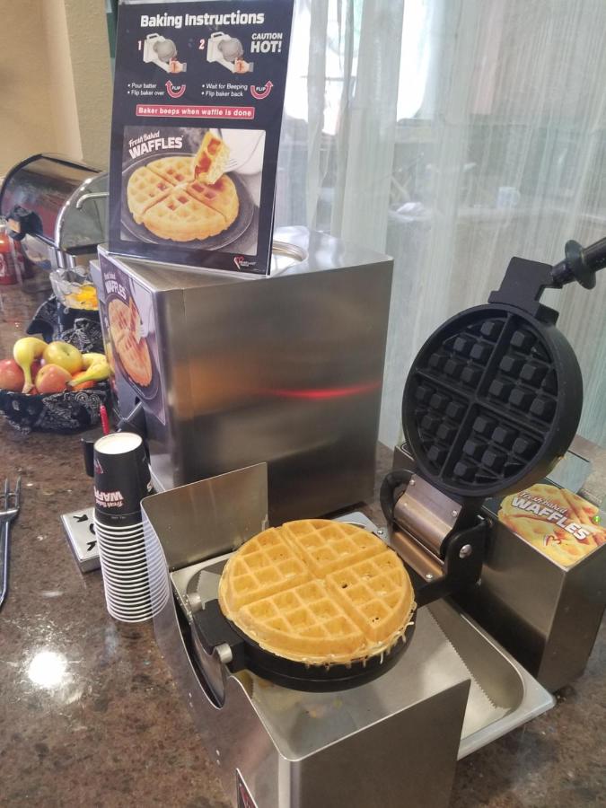 Country Hearth Inn & Suites Edwardsville — photo 10