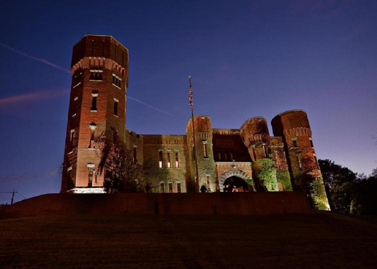 Amsterdam Castle NY — photo 22