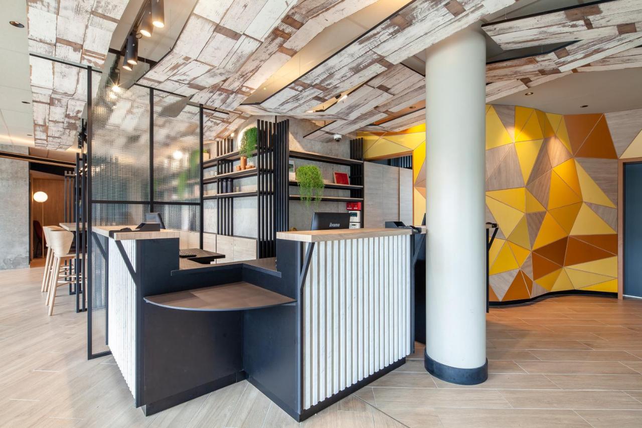 B&B HOTEL Paris Porte des Lilas - 5