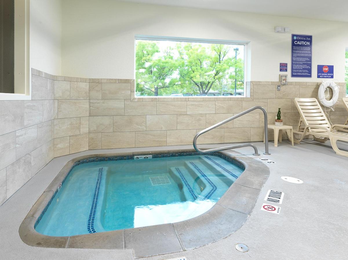 Crystal Inn Hotel & Suites - West Valley City — photo 9