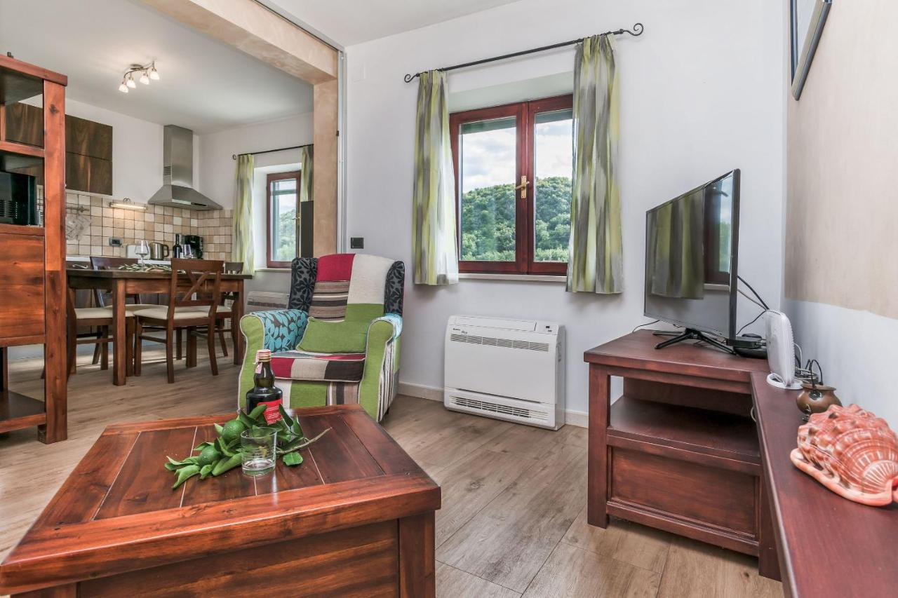 Holiday home Zvecanje photo