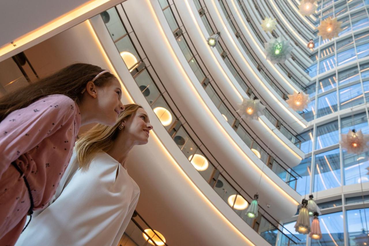 Jumeirah Beach Hotel photo