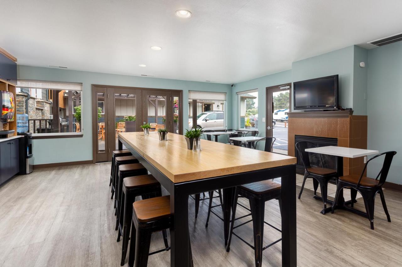 The Coho Oceanfront Lodge — photo 15