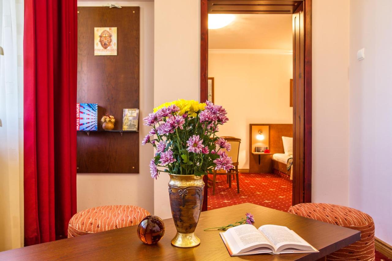 Hotel Villa Boyana - Free Parking photo