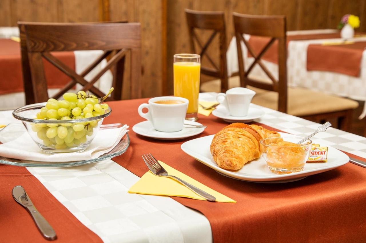 Hotel Villa Boyana - Free Parking photo