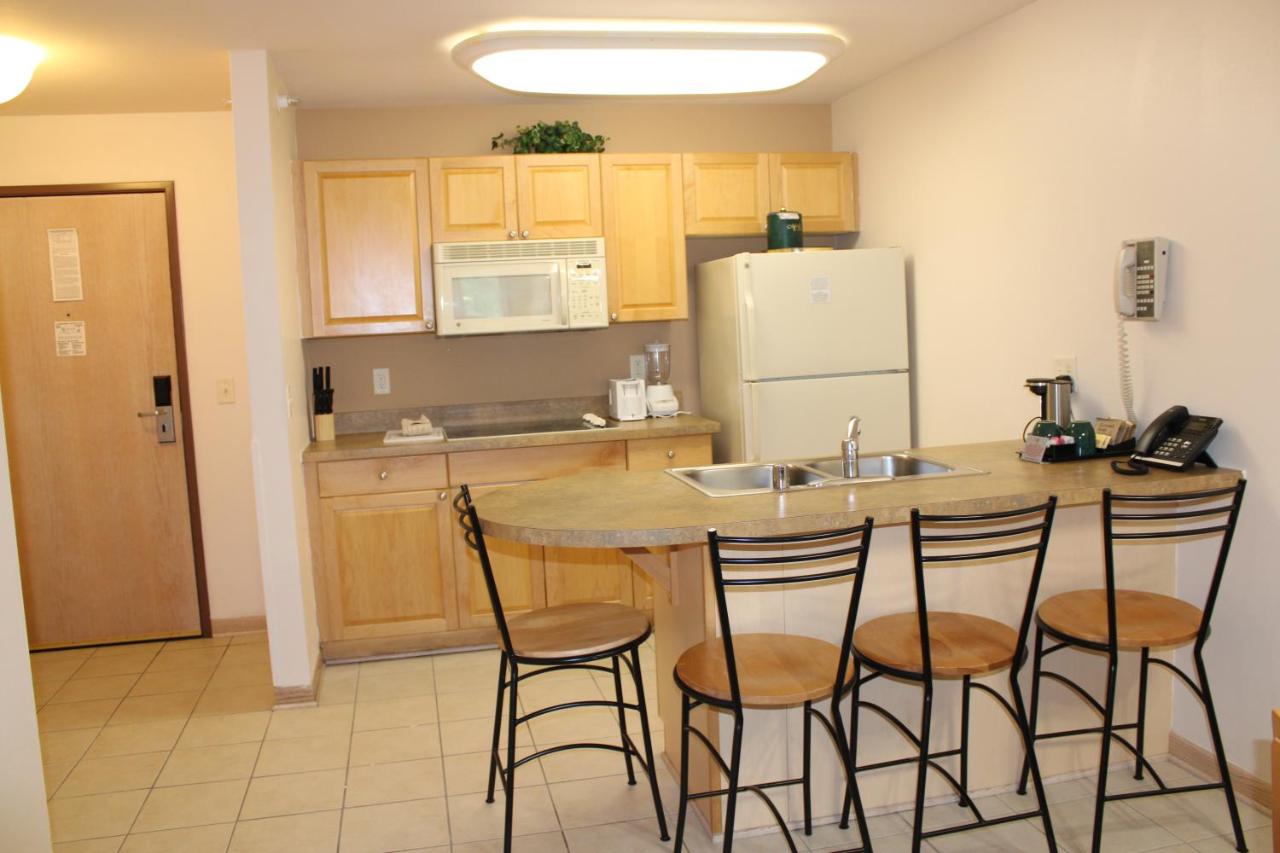 Mill Creek Hotel — photo 16