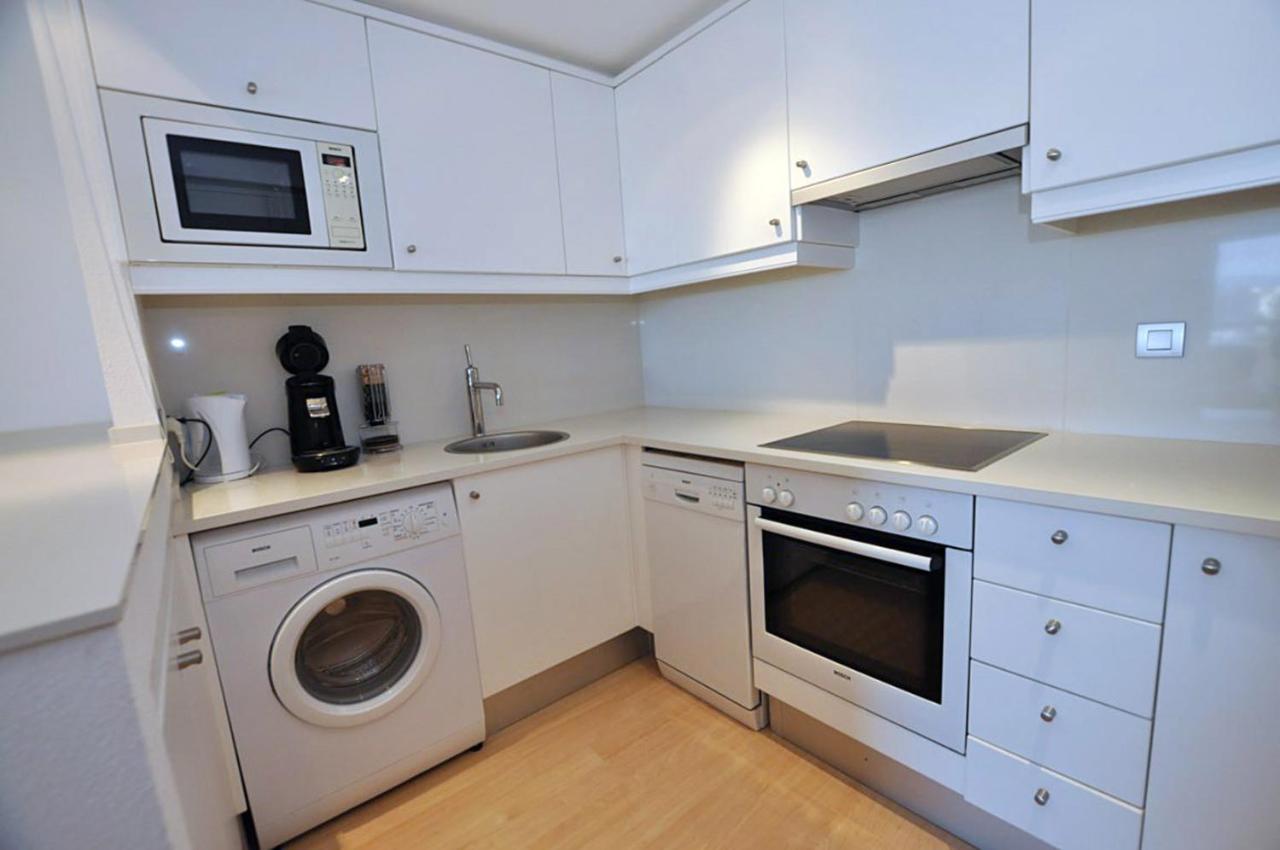 Apartment 1111 Port Gran, Roses, Spain - Booking.com