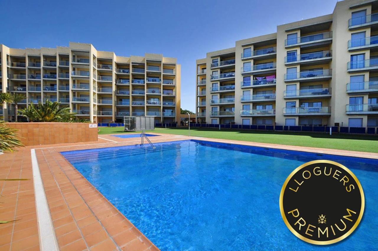 Apartment 1111 Port Gran, Roses, Spain - Booking.com