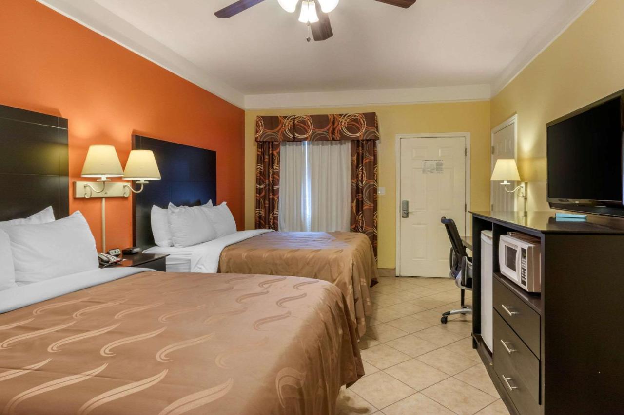 Quality Inn & Suites at The Outlets Mercedes-Weslaco — photo 20