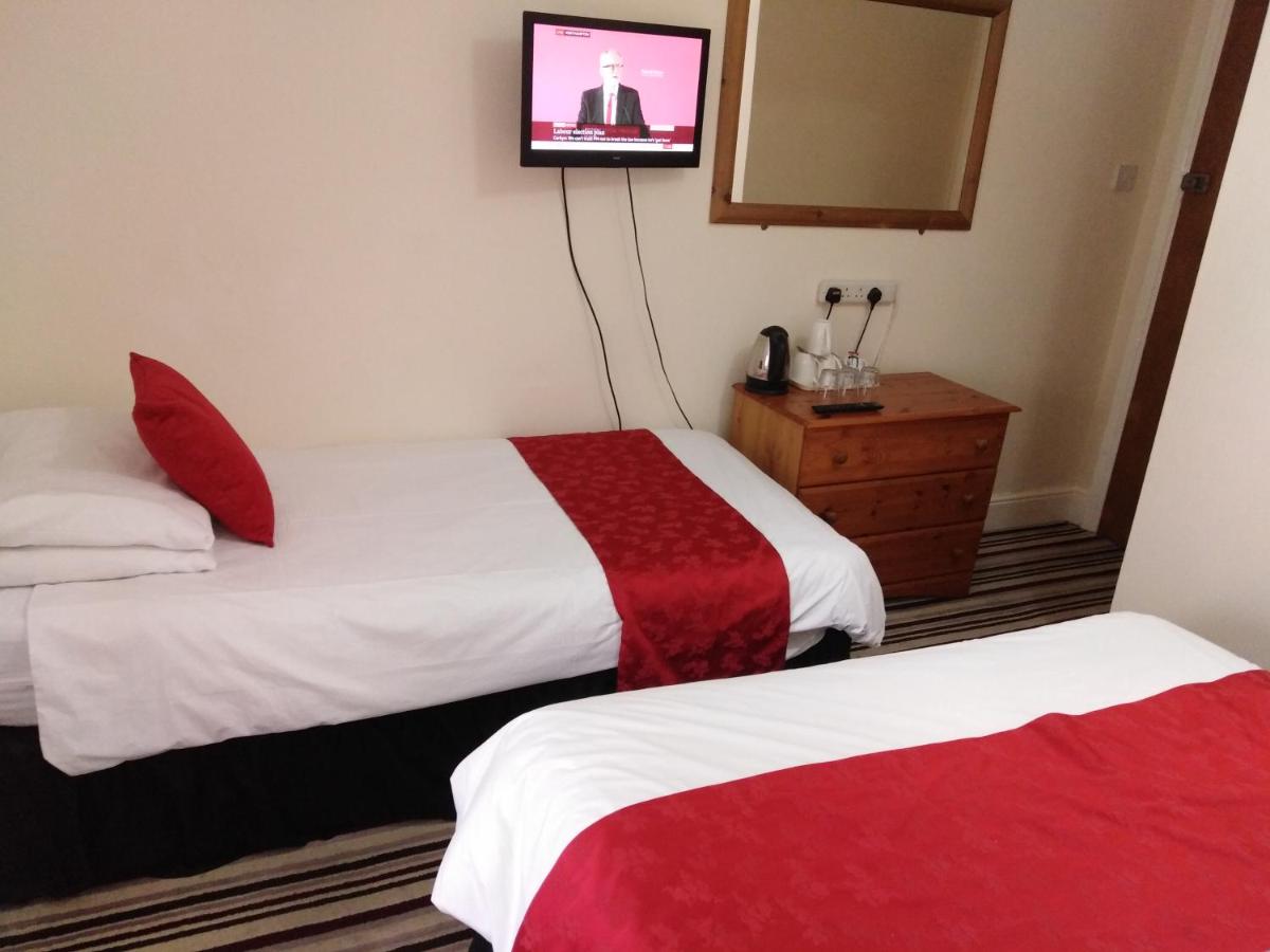 Tuxford House Hotel - Laterooms