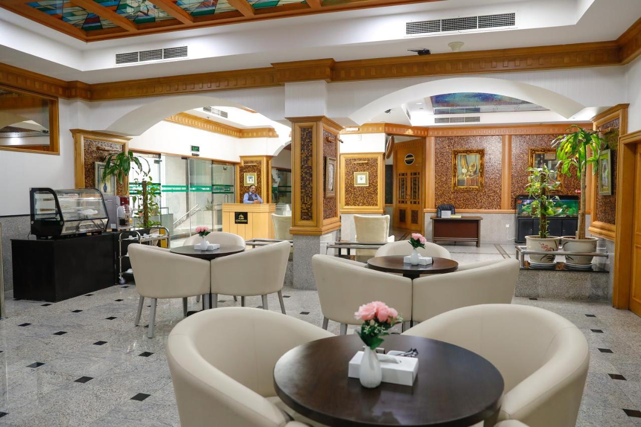 Taj Plaza Hotel photo