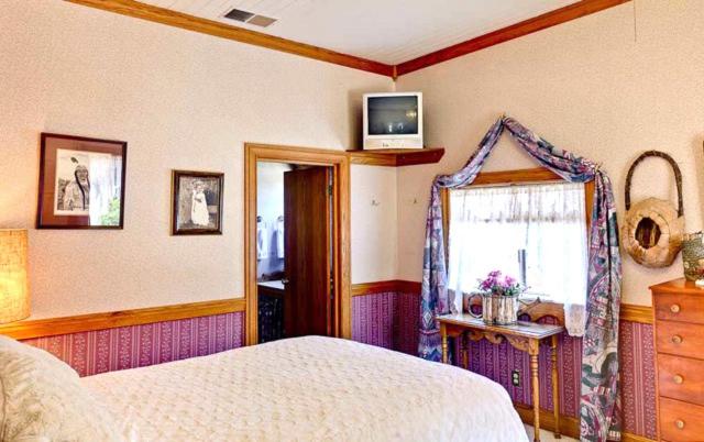 Mariposa Hotel Inn — photo 23
